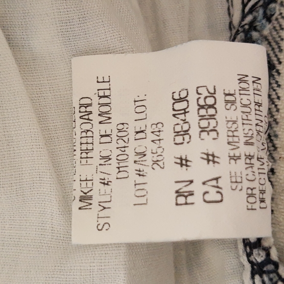 Theory Indigo and White Striped Denim 5 Pocket Jeans Shorts, Size 28 - Picture 11 of 11